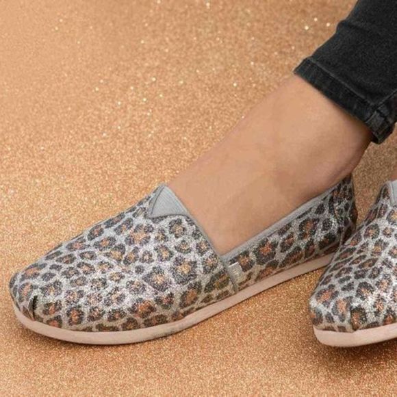 Toms Classic Alpargata‎ Silver Glitter Animal Print Slip on Flats Women Size 7 - Picture 1 of 6